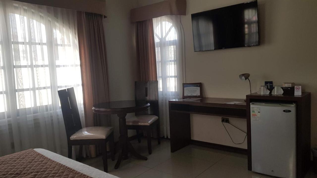 Hotel Boutique Casamagna Cochabamba Bagian luar foto