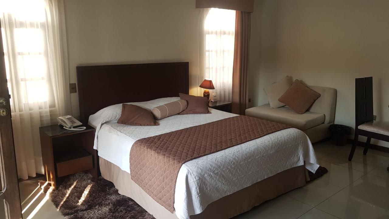 Hotel Boutique Casamagna Cochabamba Bagian luar foto
