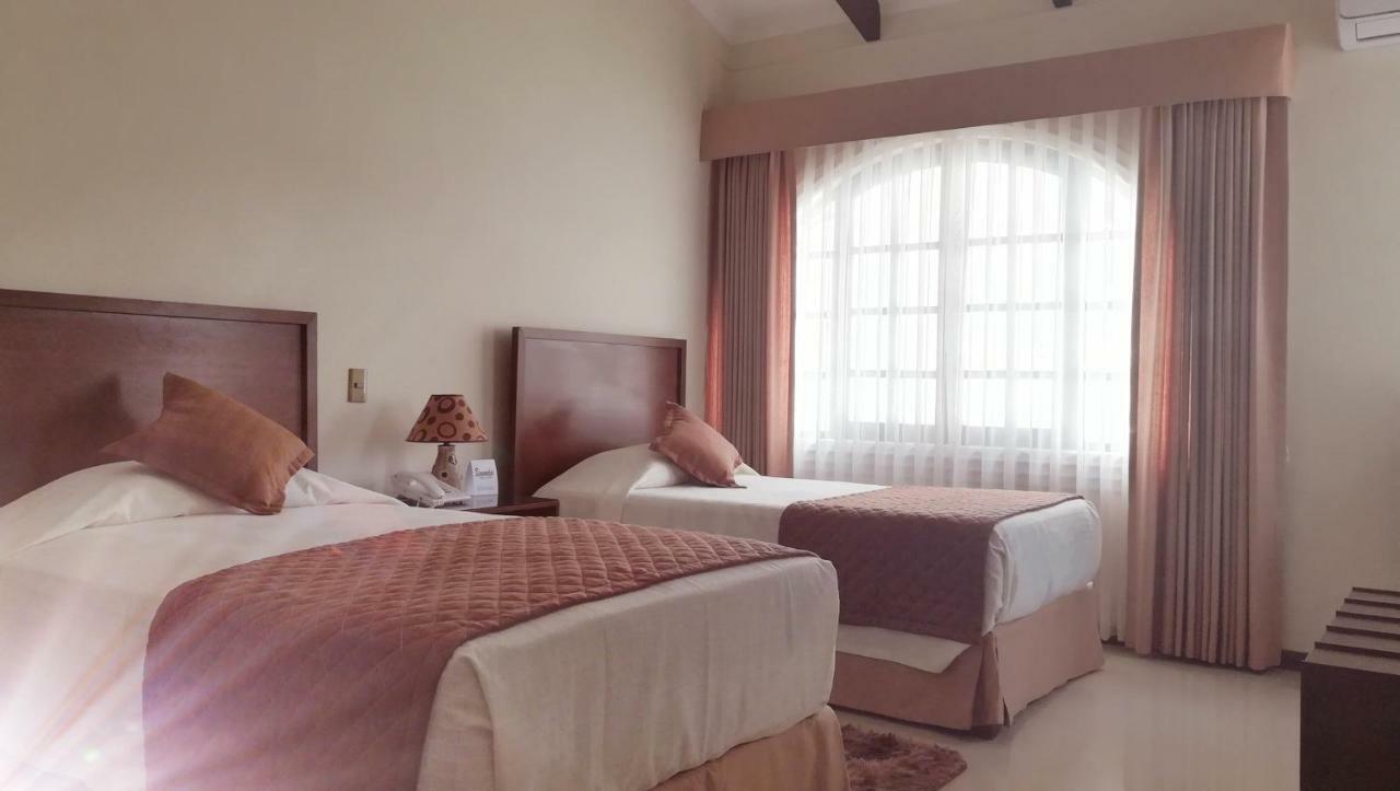 Hotel Boutique Casamagna Cochabamba Bagian luar foto